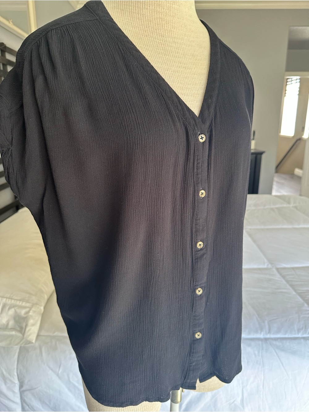 Orvis Black Button-Front V-Neck Top size medium